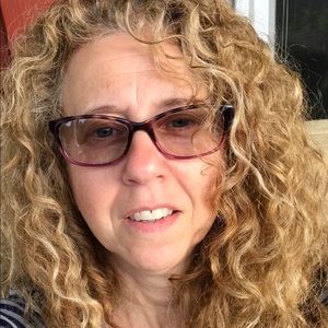 Meet your Posher, Sharon